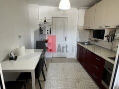 Piata Gorjului Vindem apartament 3 camere -centrala proprie